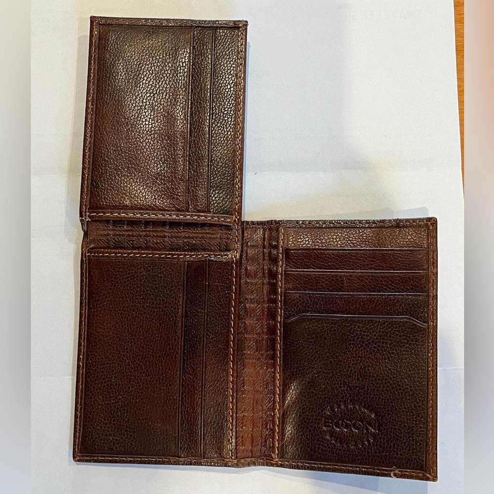 Nashville Boconi Garth wallet RFID